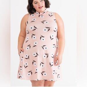 Sale 3 for $15 NWT Large Agnes & Dora Mock Neck Swing Tank ~Small BW Floral Pink